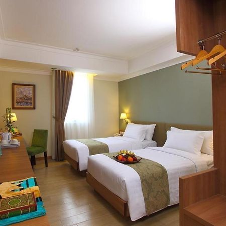 Aziza Syariah Hotel Solo By Horison Dış mekan fotoğraf