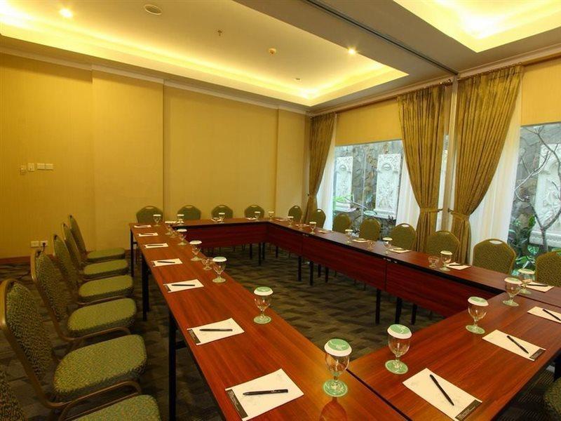 Aziza Syariah Hotel Solo By Horison Dış mekan fotoğraf