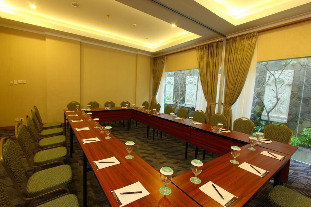 Aziza Syariah Hotel Solo By Horison Dış mekan fotoğraf